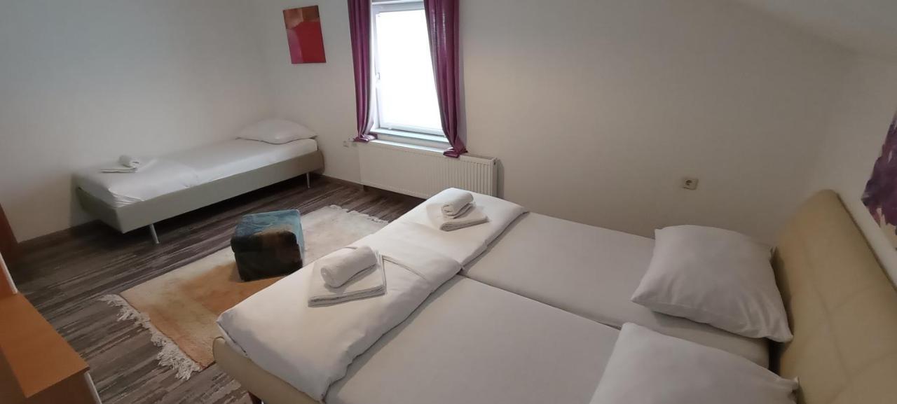 Apartmani Unski Biser Цазин Экстерьер фото
